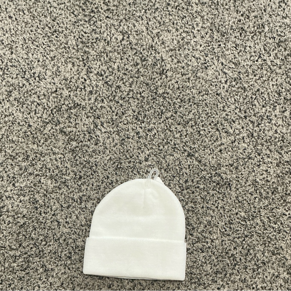 Custom designed White Kids Beanie- New With Tags - Picture 3 of 3